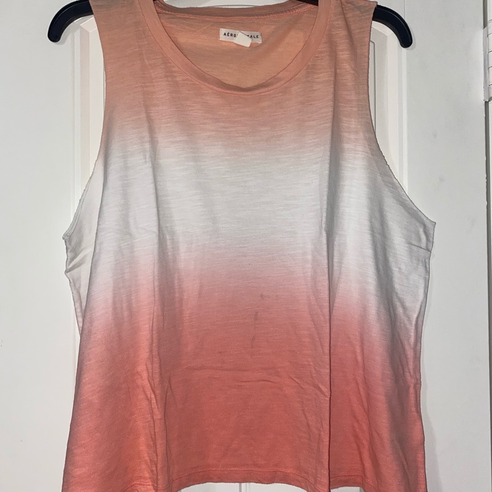 muscle tee/tank top